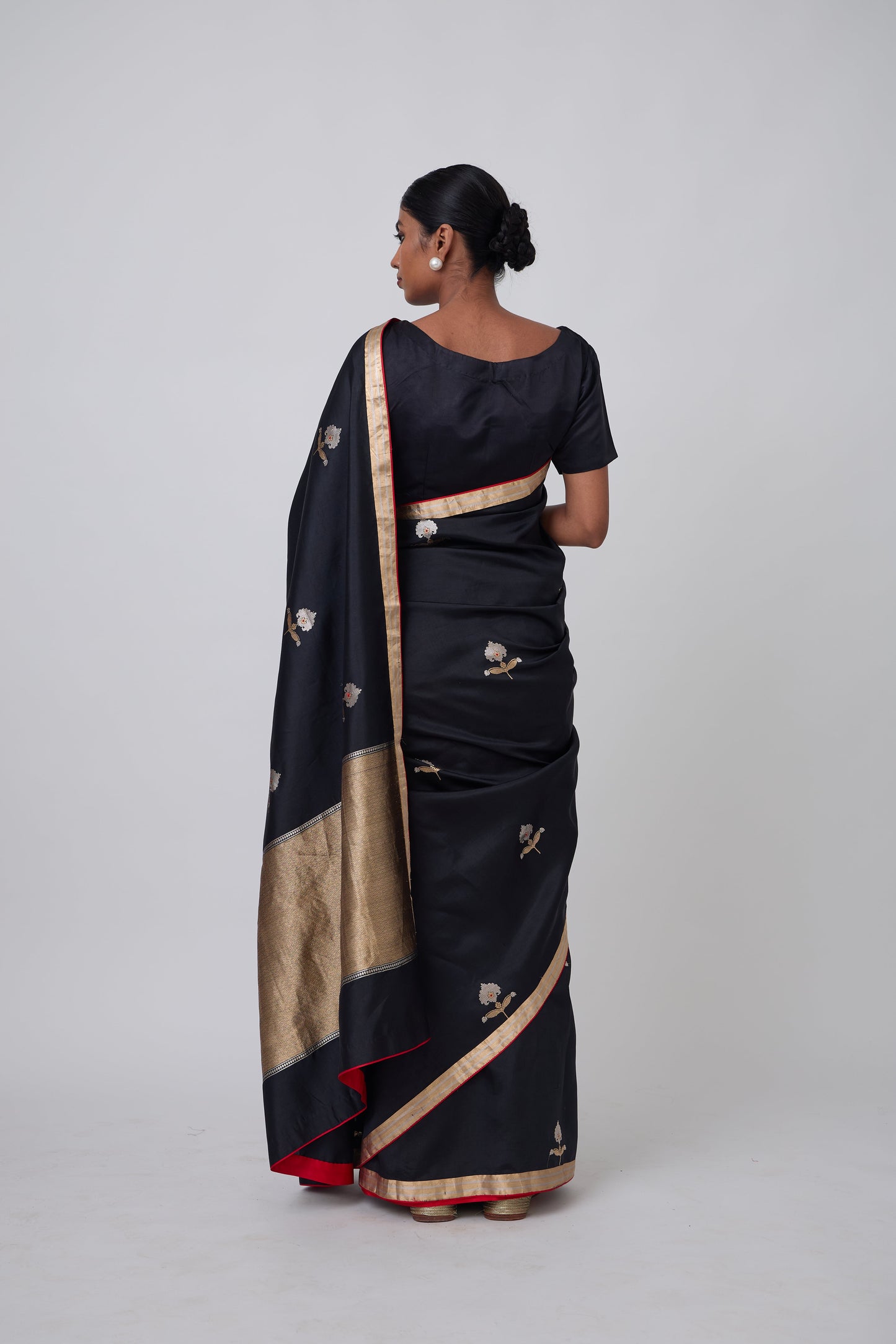 Booti - Black Silk Saree