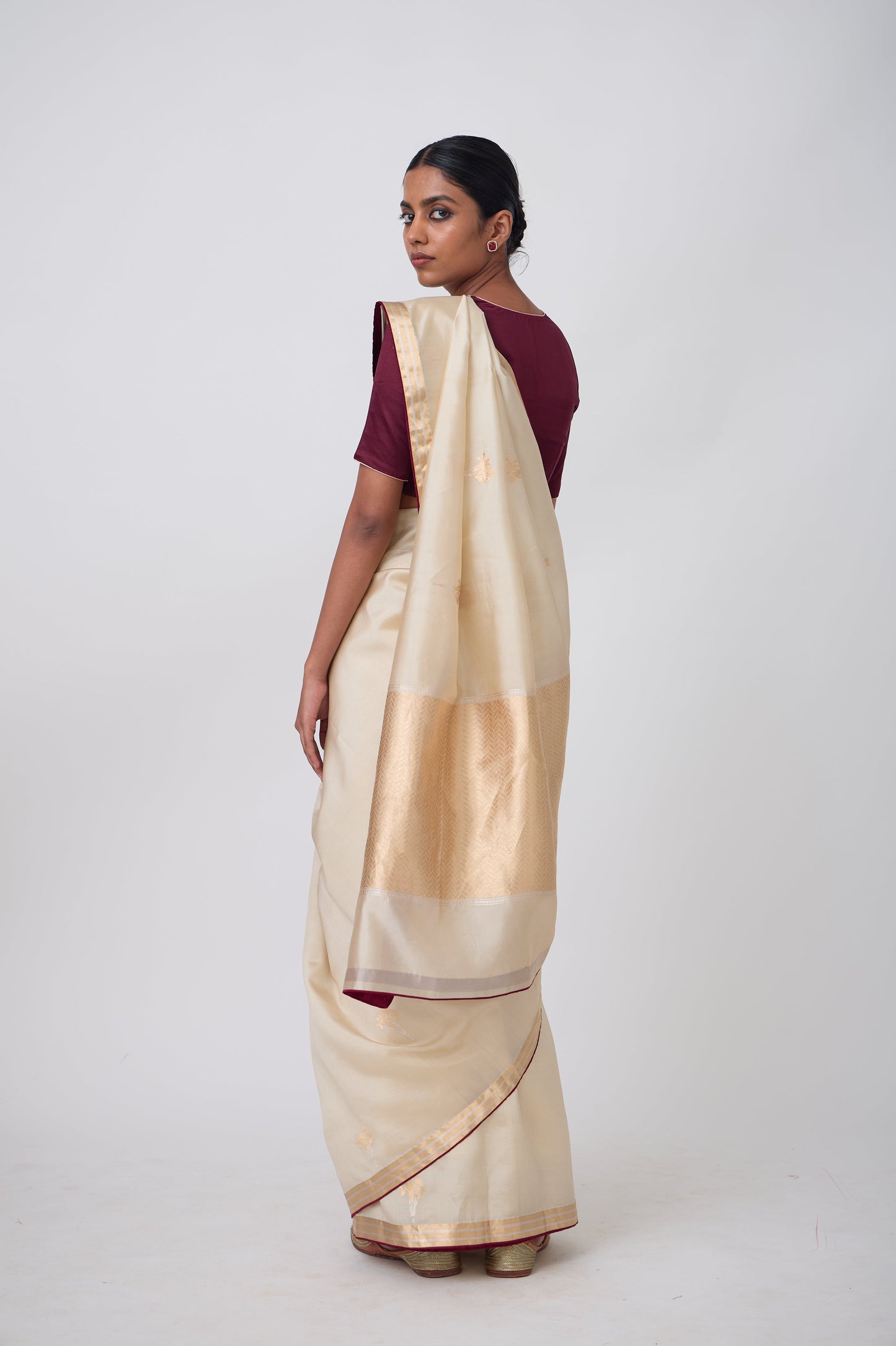 Booti - Beige Silk Saree