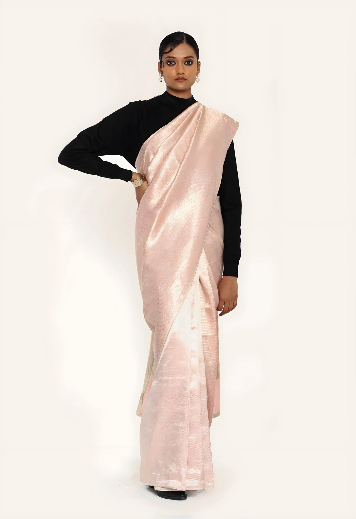Dhari - PINK GOLD SILVER JARI SONA RUPA SAREE