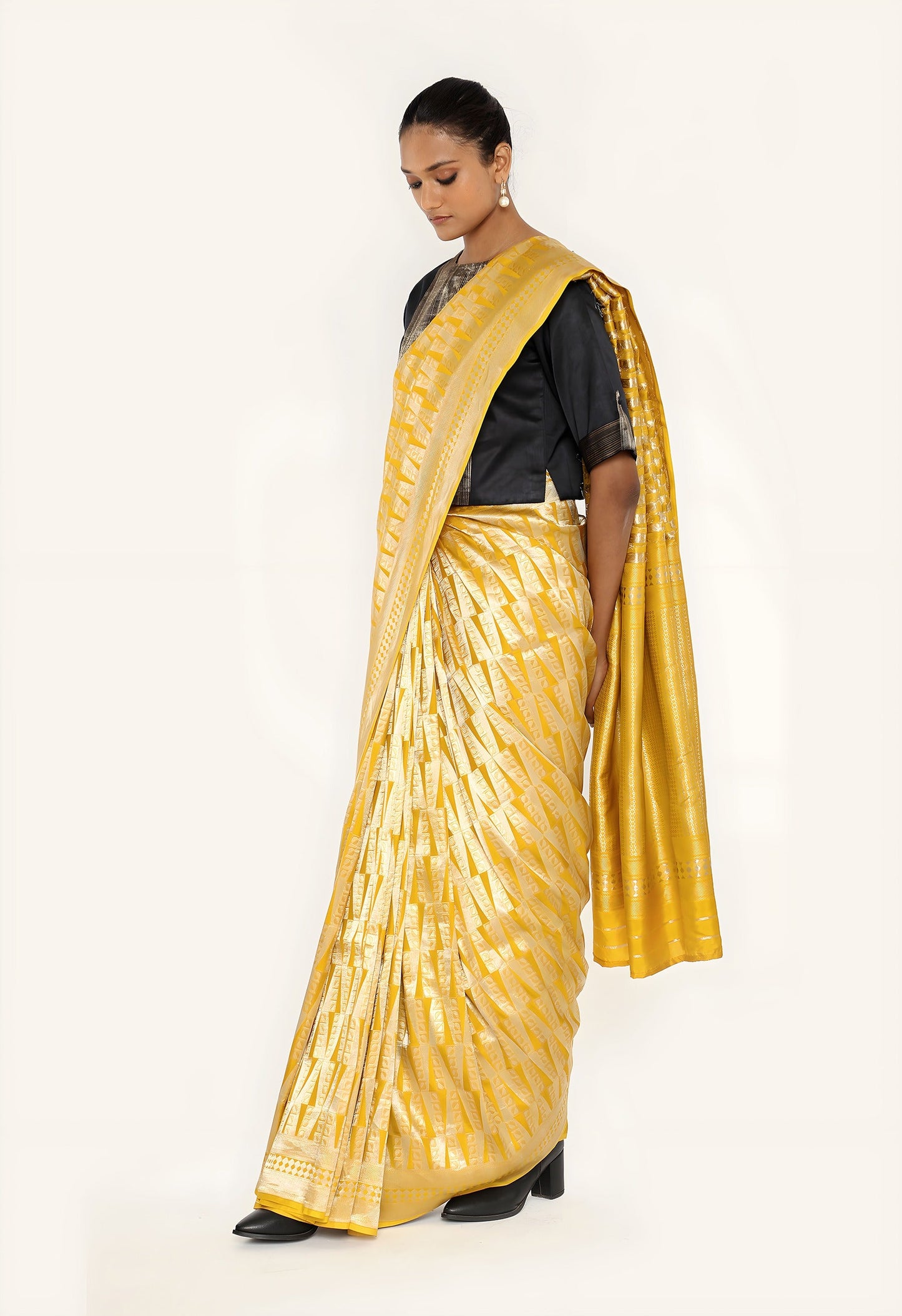 Dhari - MUSTARD GOLD SILVER JARI