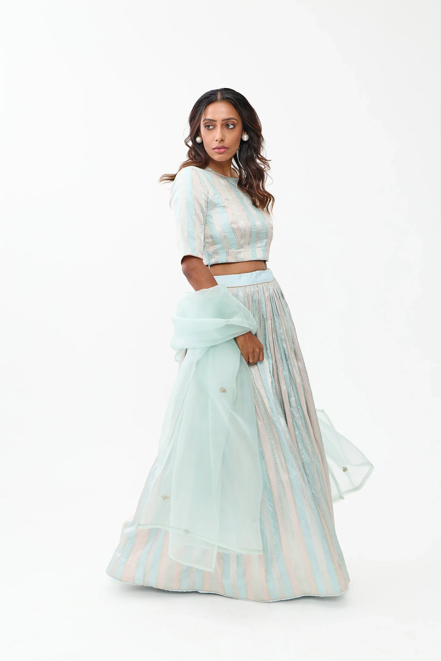 Dhari Lehenga