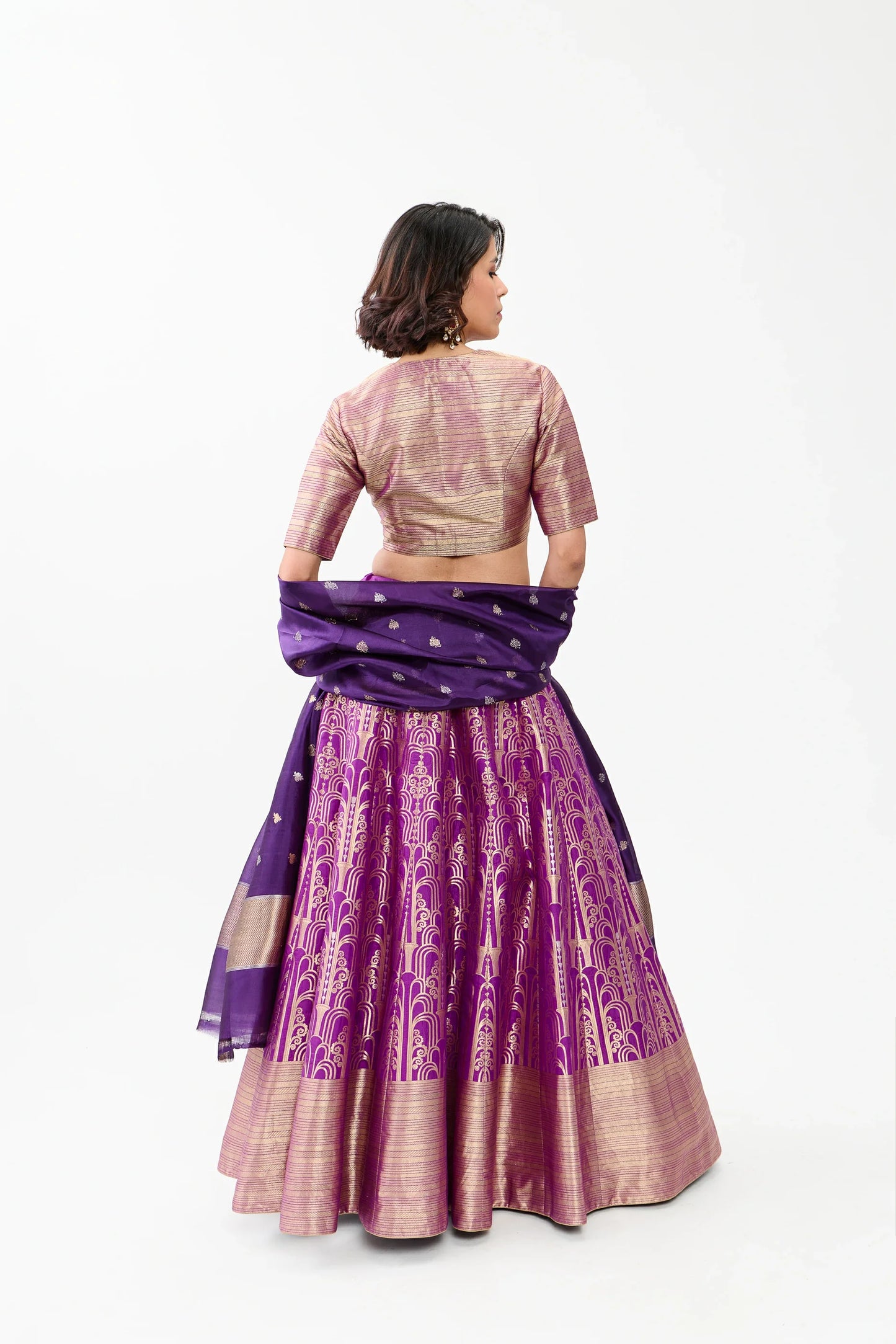 Aatishi Lehenga