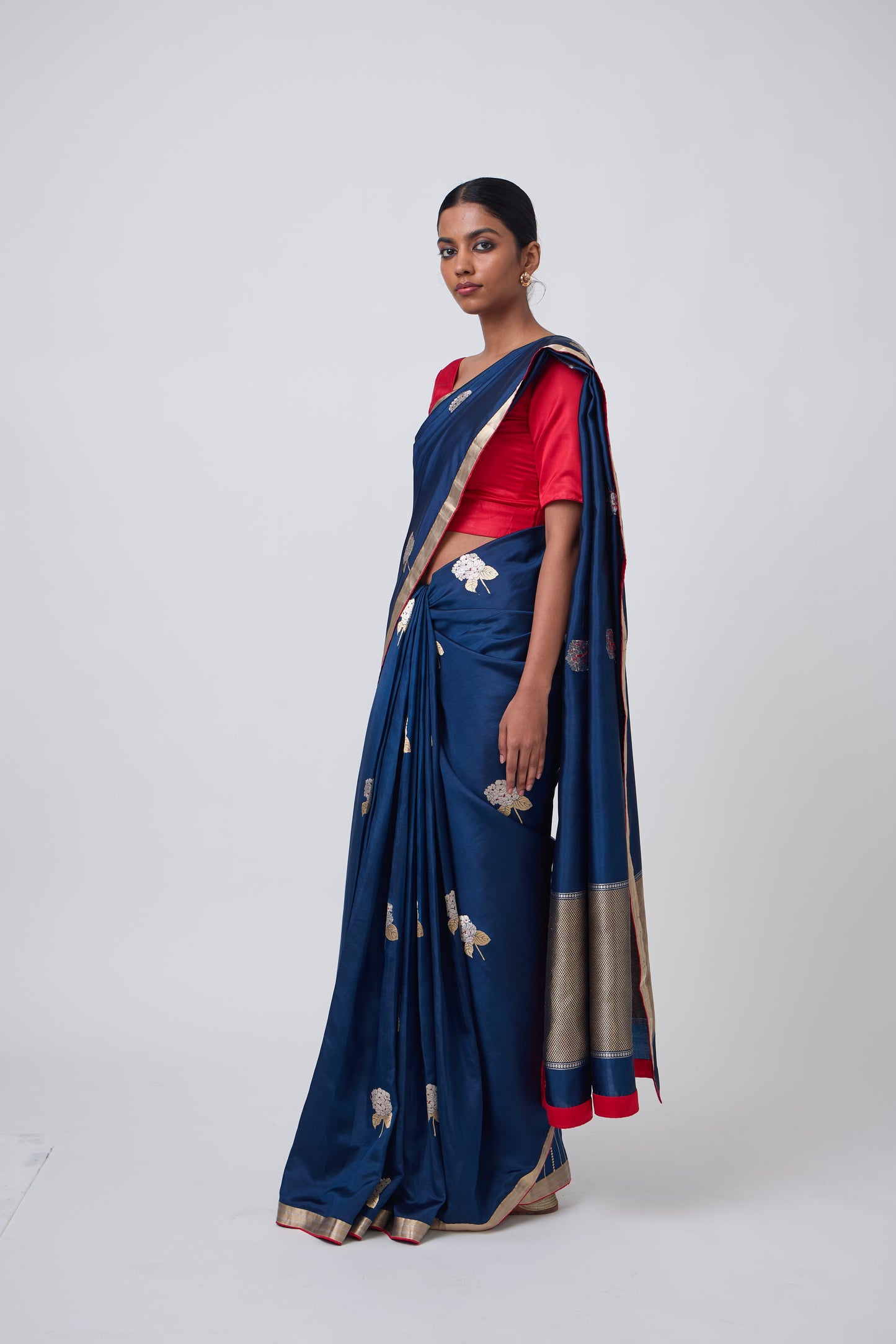 Booti -Navy Blue Silk Saree