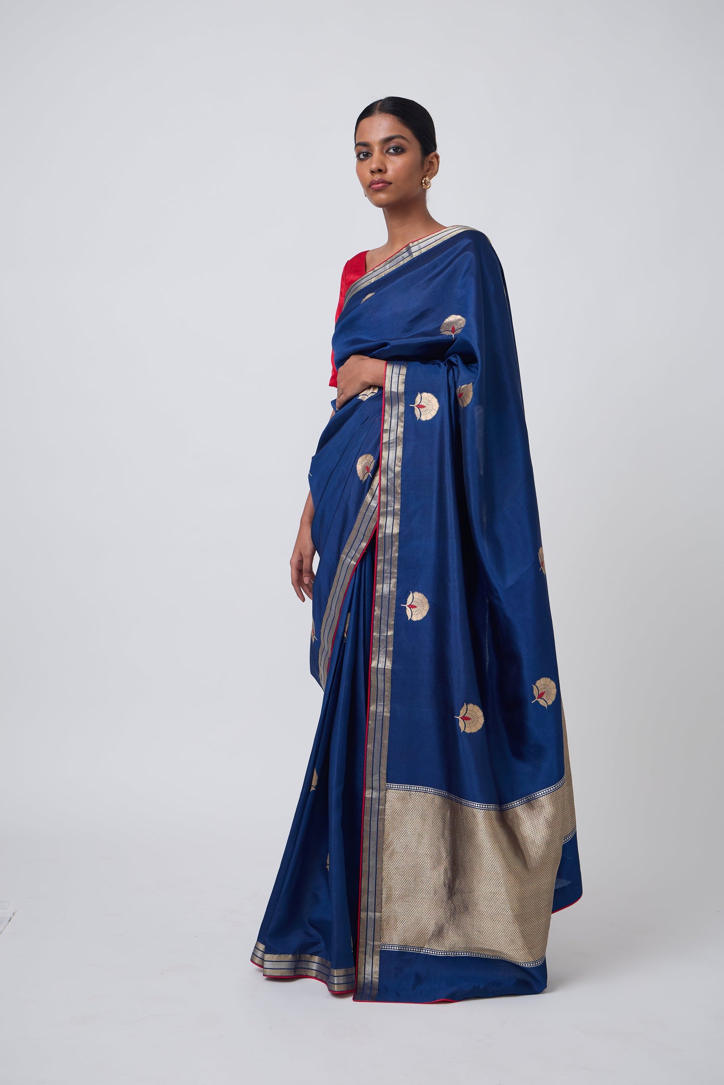 Booti -Navy Blue Silk Saree