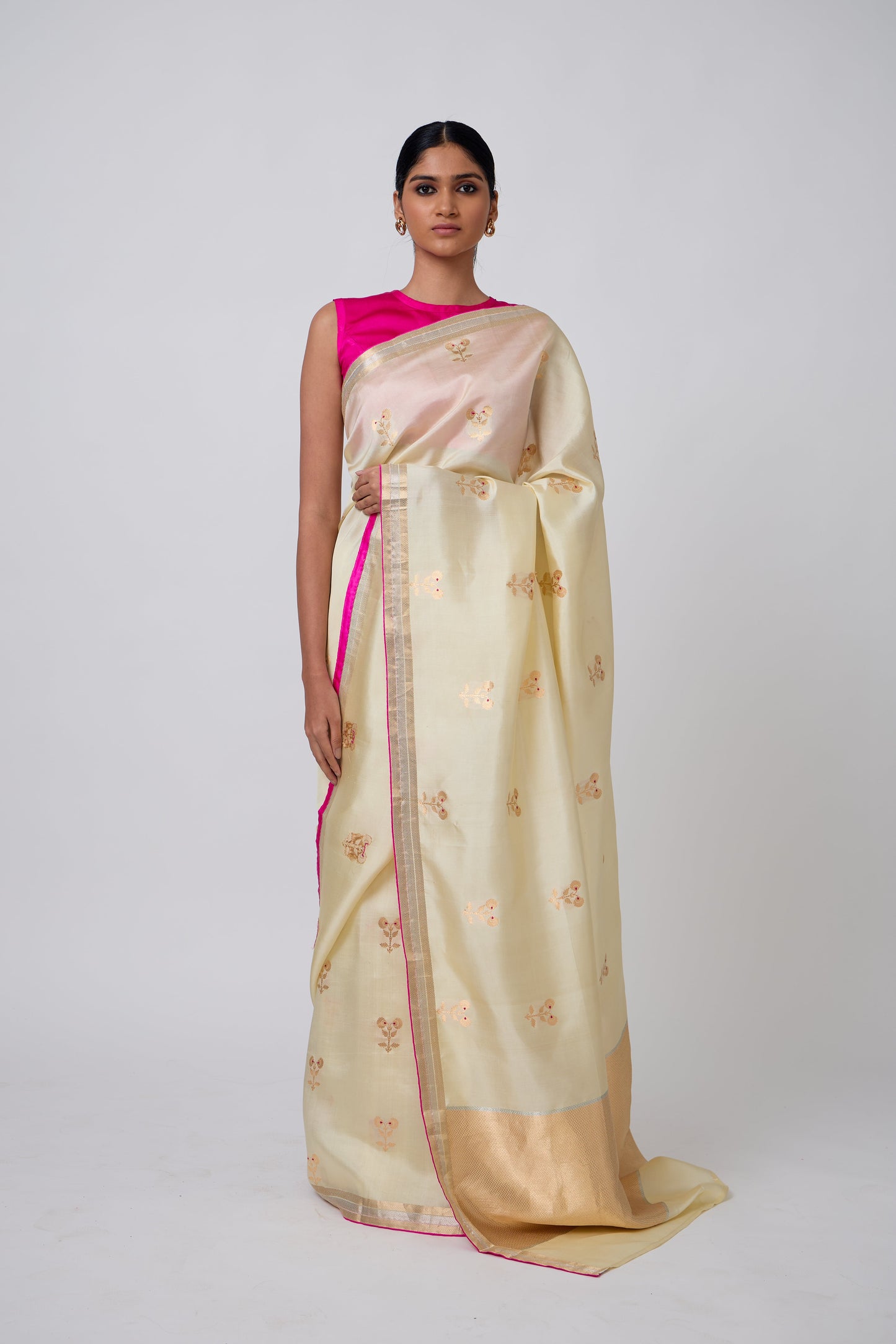 Booti - Beige Silk Saree