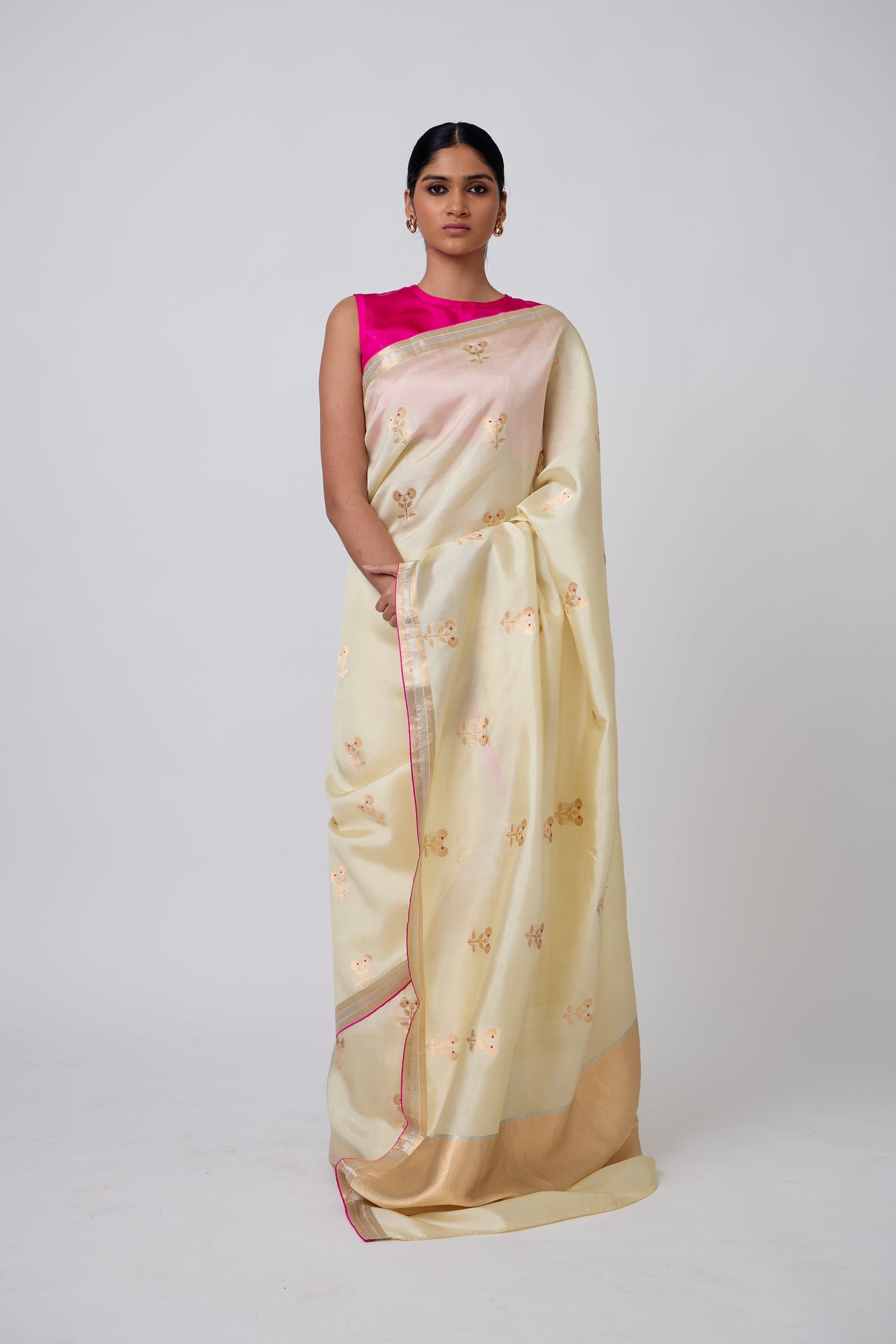 Booti - Beige Silk Saree