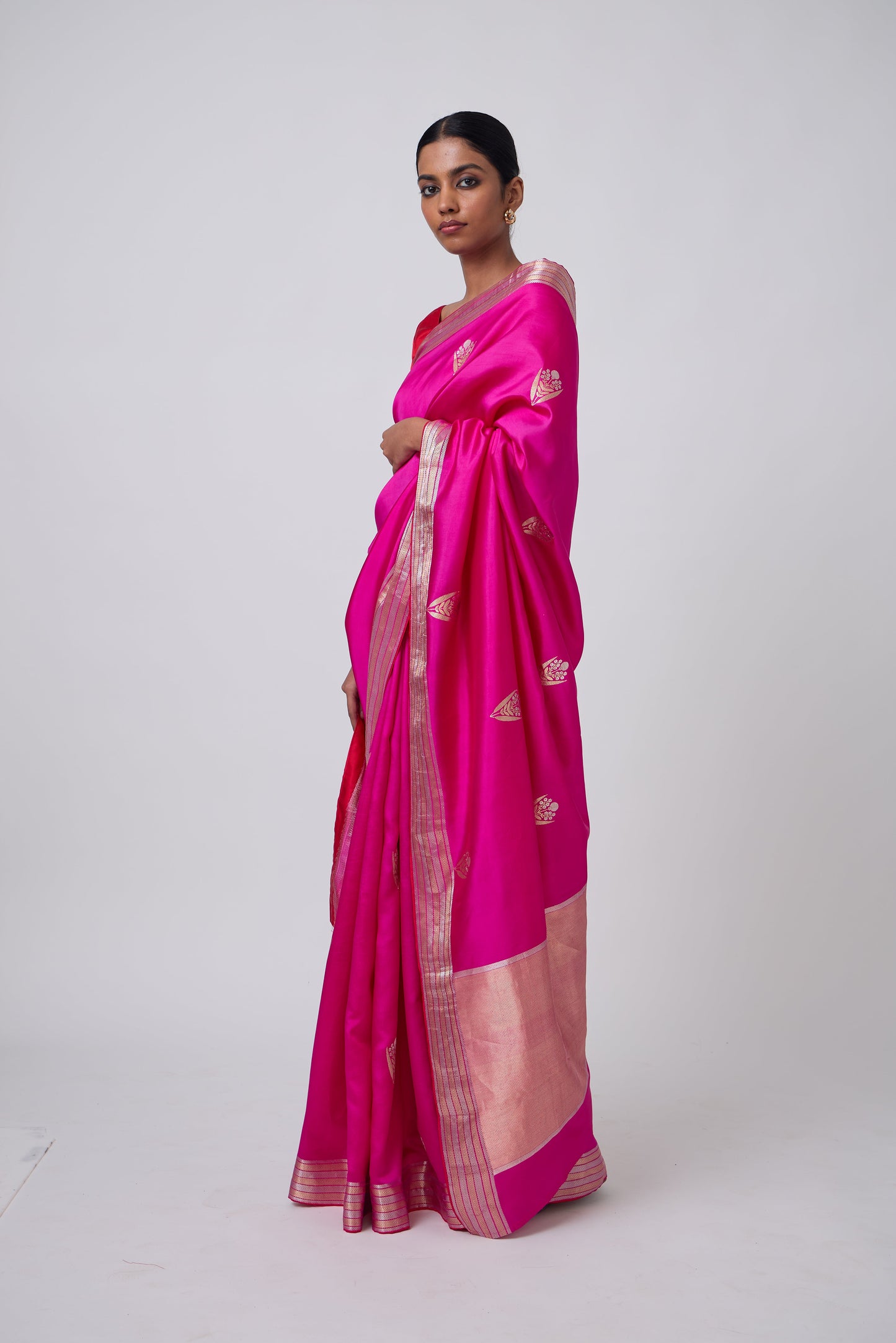 Booti - Rani Silk Saree