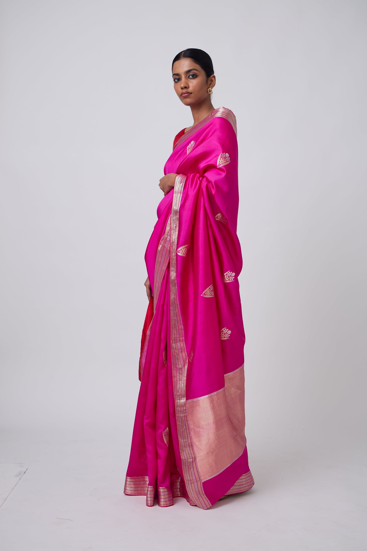 Booti - Rani Silk Saree
