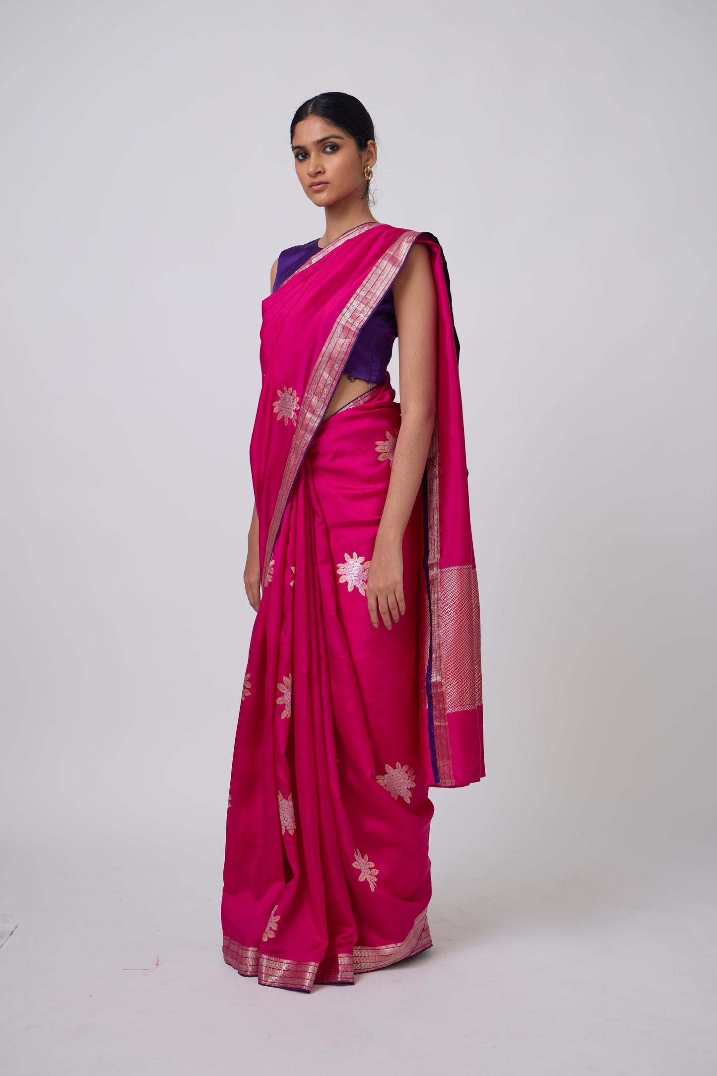 Booti - Rani Silk Saree