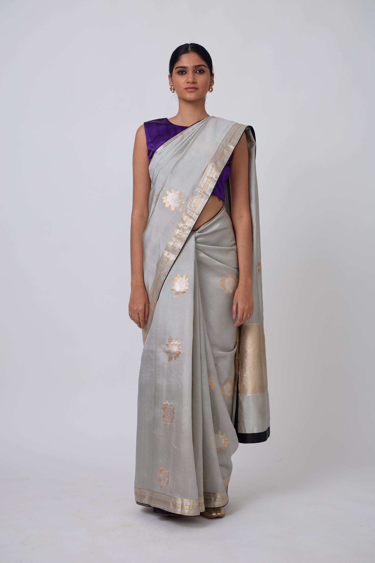 Booti - Grey Silk Saree