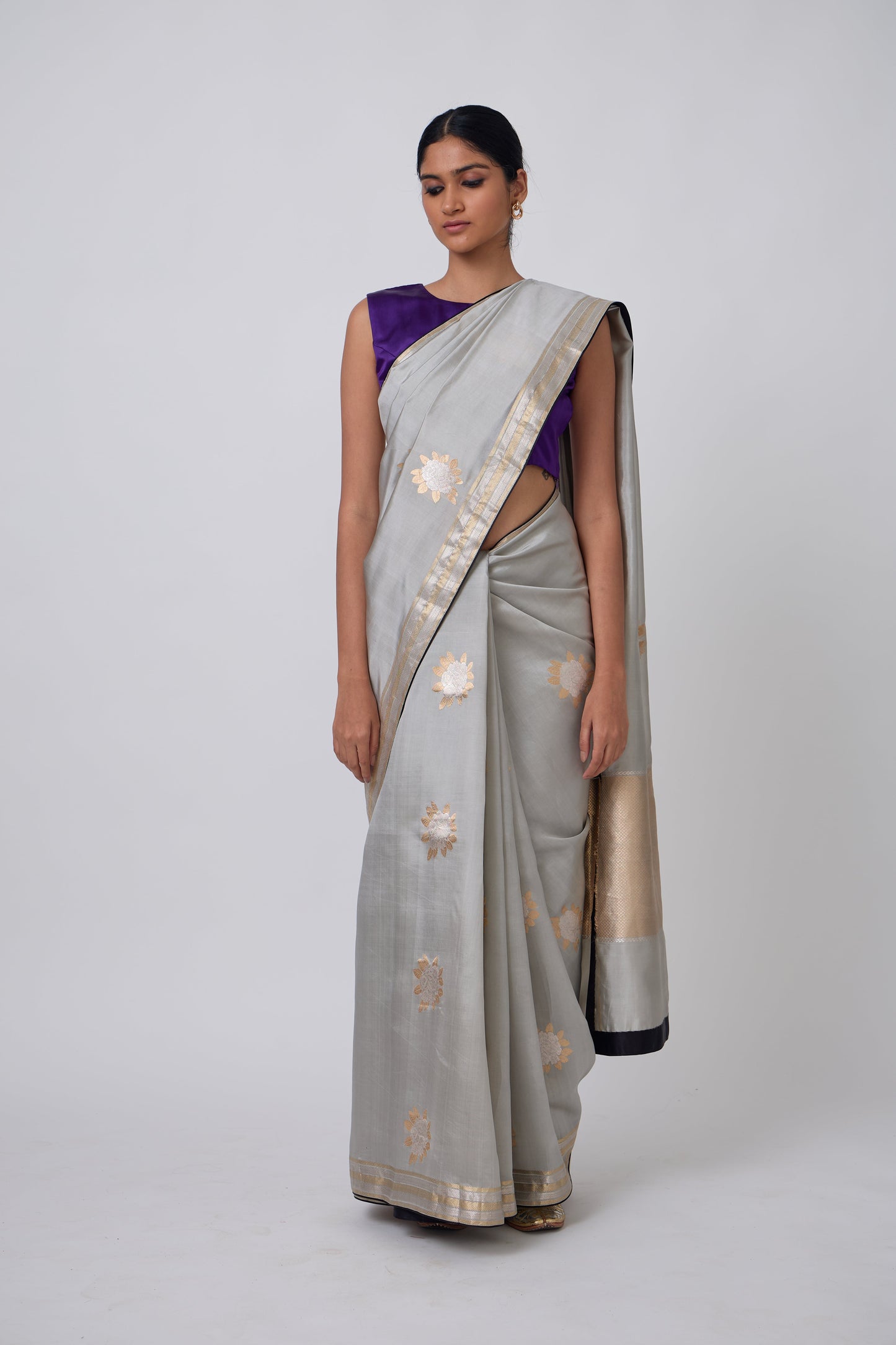 Booti - Grey Silk Saree