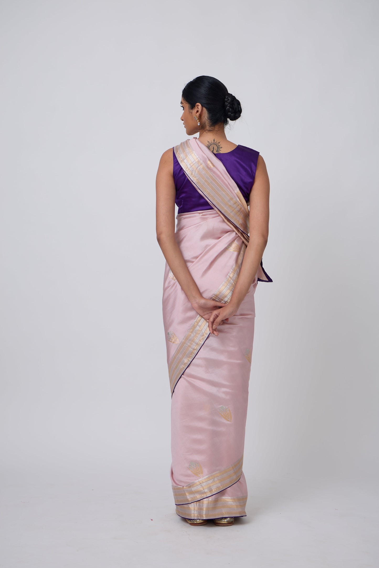 Booti - Mauve Silk Saree