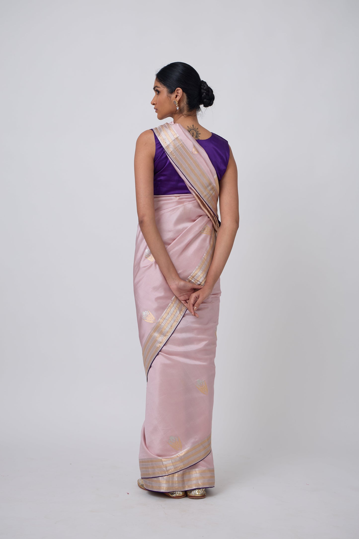 Booti - Mauve Silk Saree