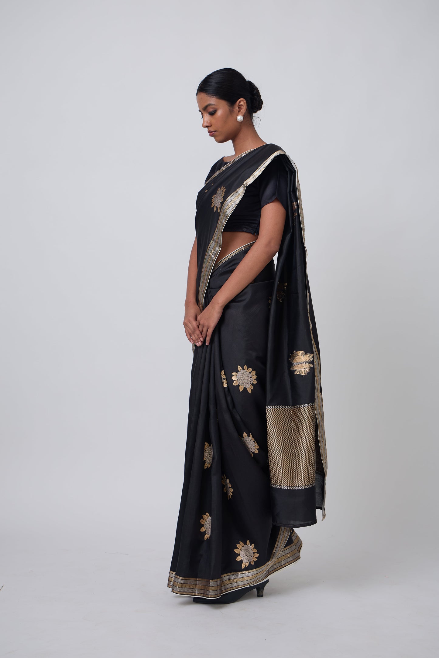 Booti - Black Silk Saree