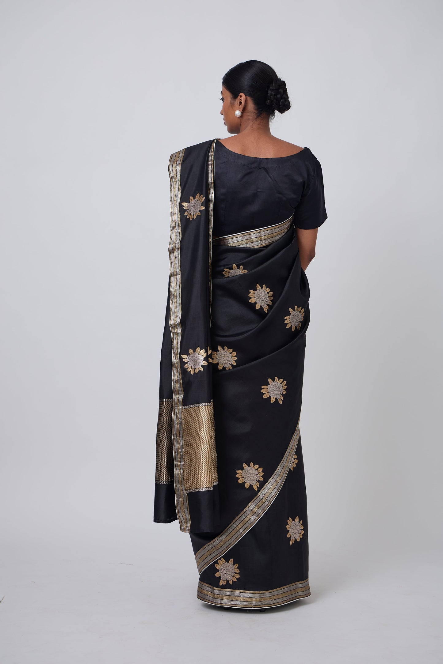 Booti - Black Silk Saree