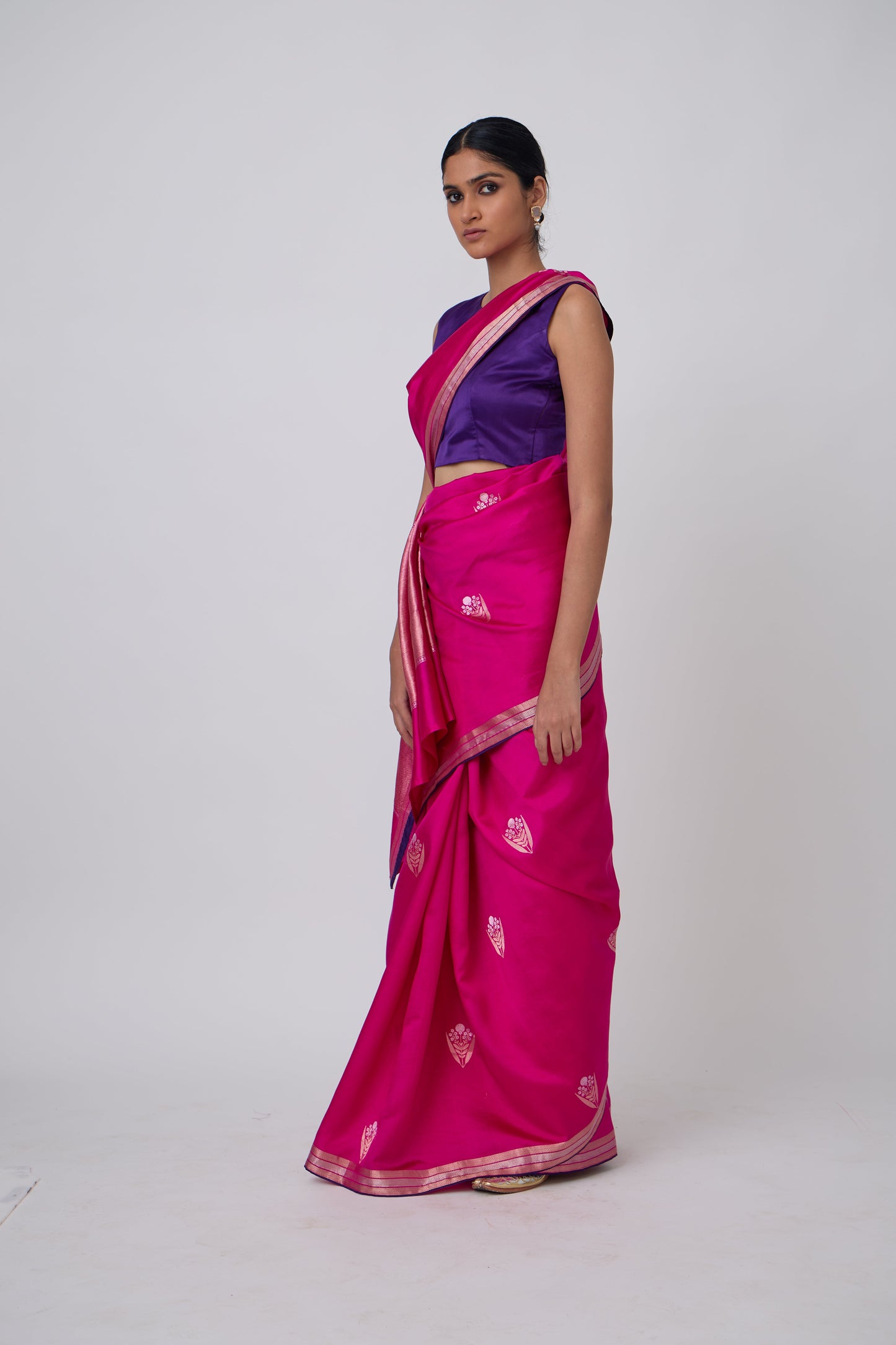 Booti - Rani Silk Saree
