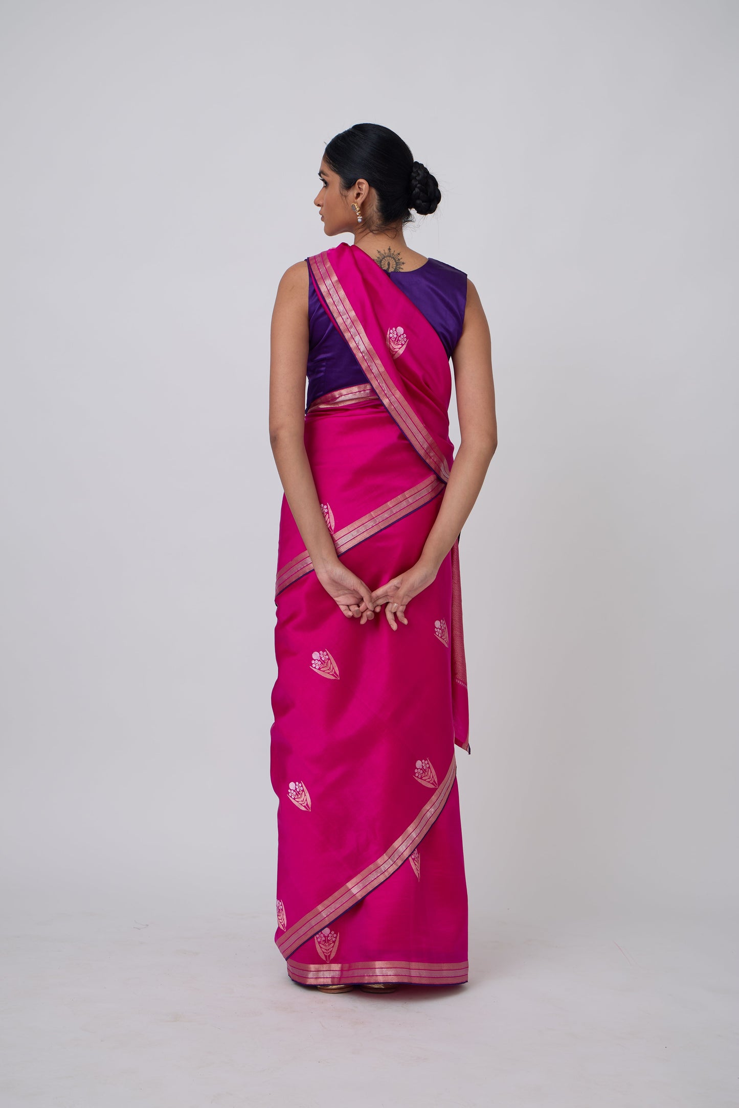 Booti - Rani Silk Saree