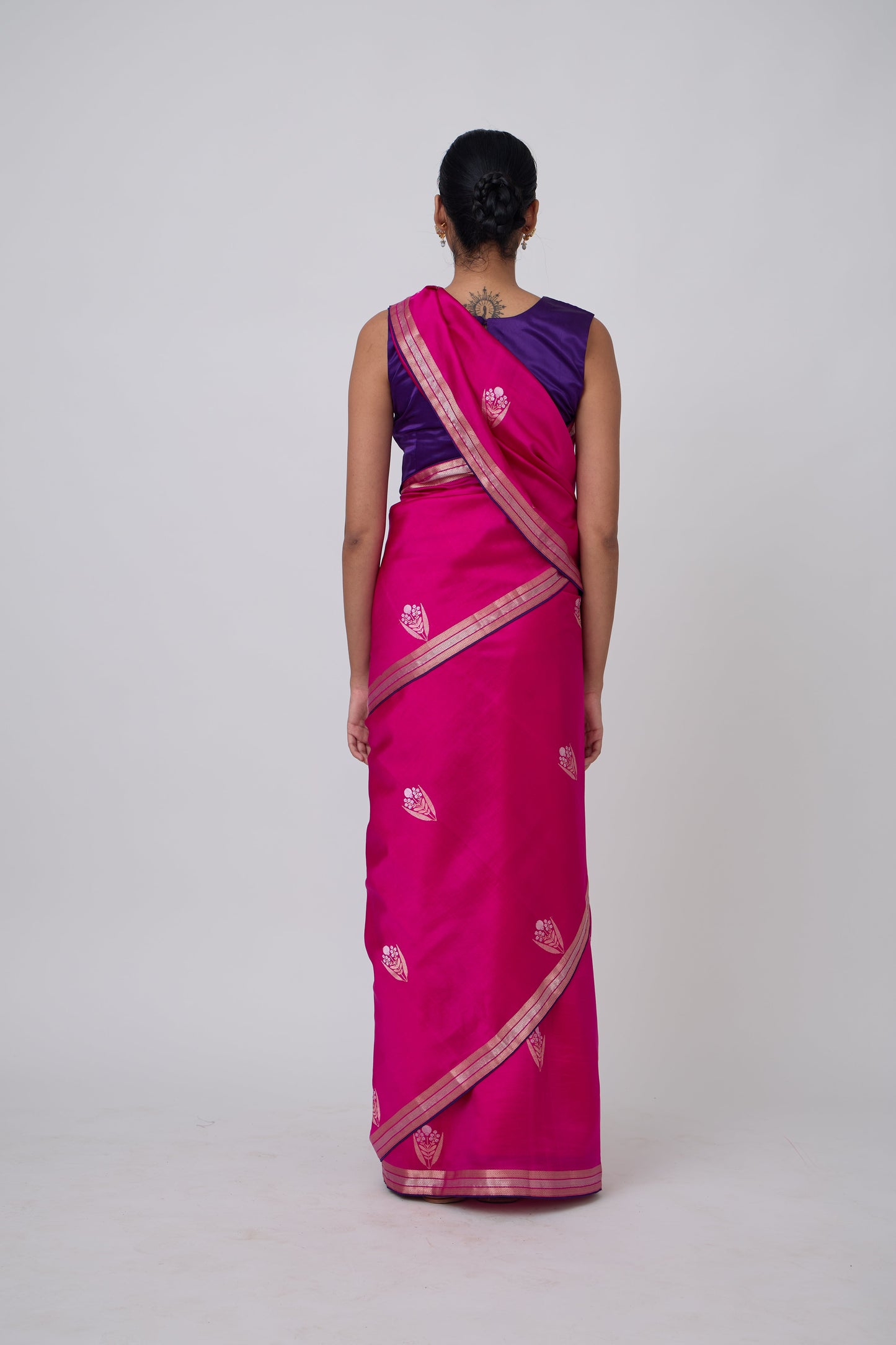 Booti - Rani Silk Saree