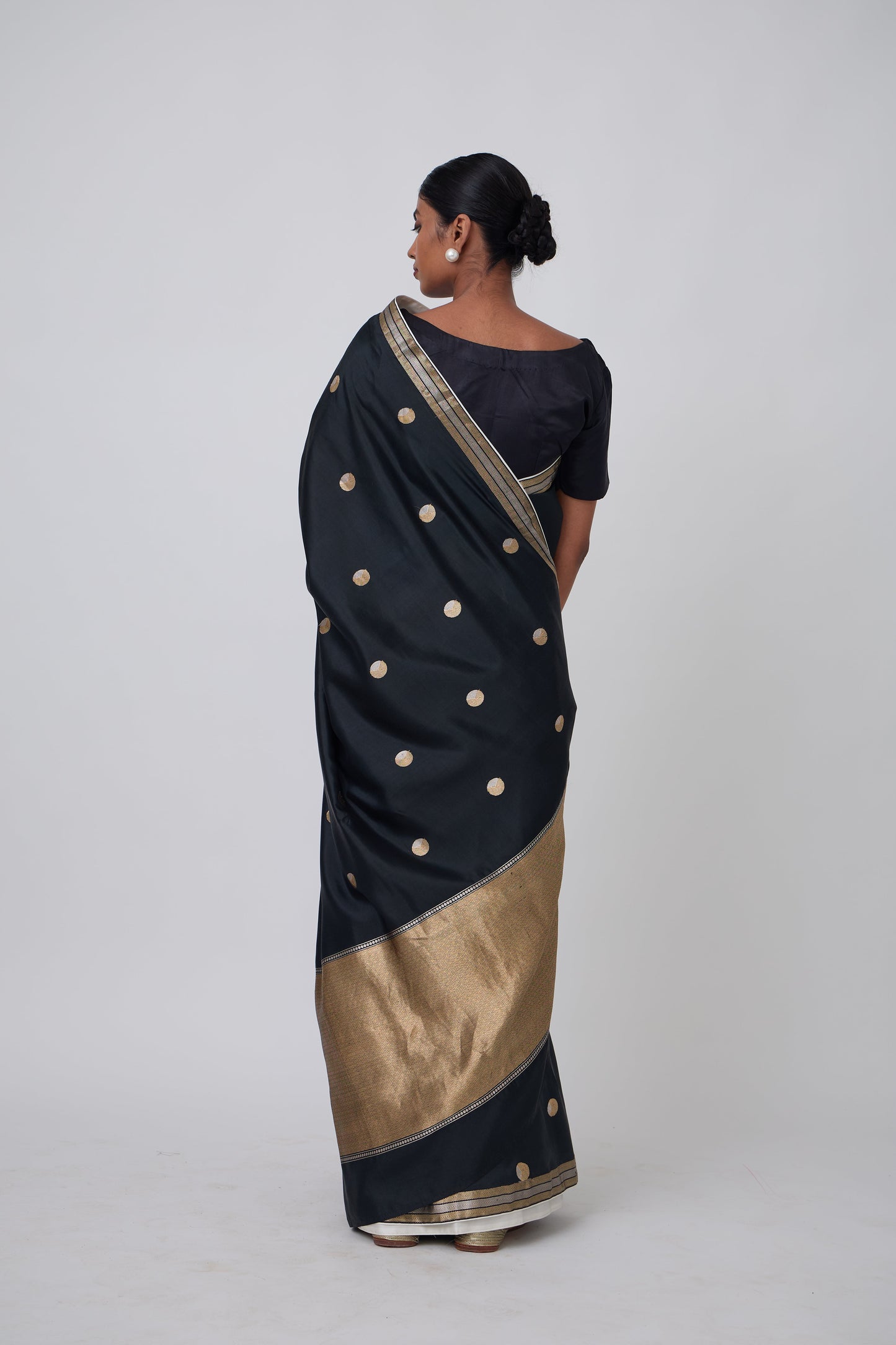 Booti - Black Silk Saree