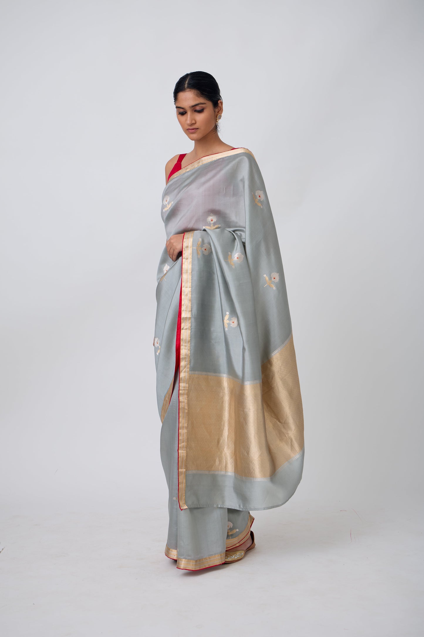 Booti -Grey Silk Saree
